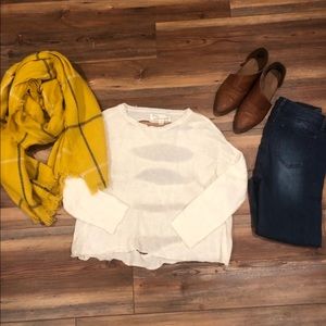 Small Vintage Havana Sweater Back Slit Detail